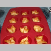 Food - making garlic  blue cheese puffs  3.JPG